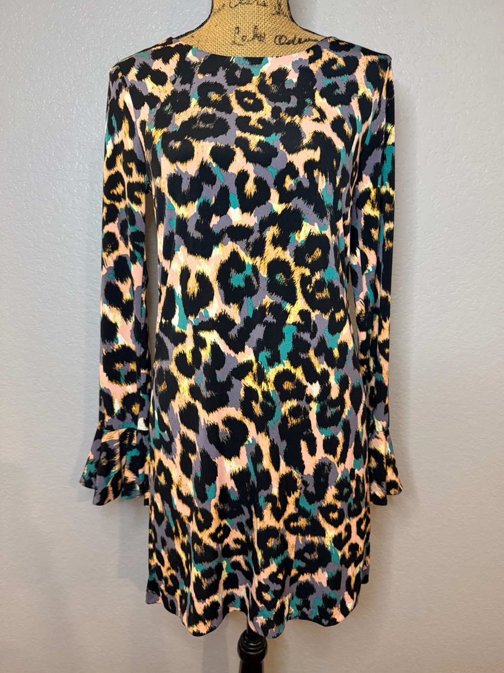 Cynthia Steffe Black Multicolor Leopard Print Bell Sleeve Dress